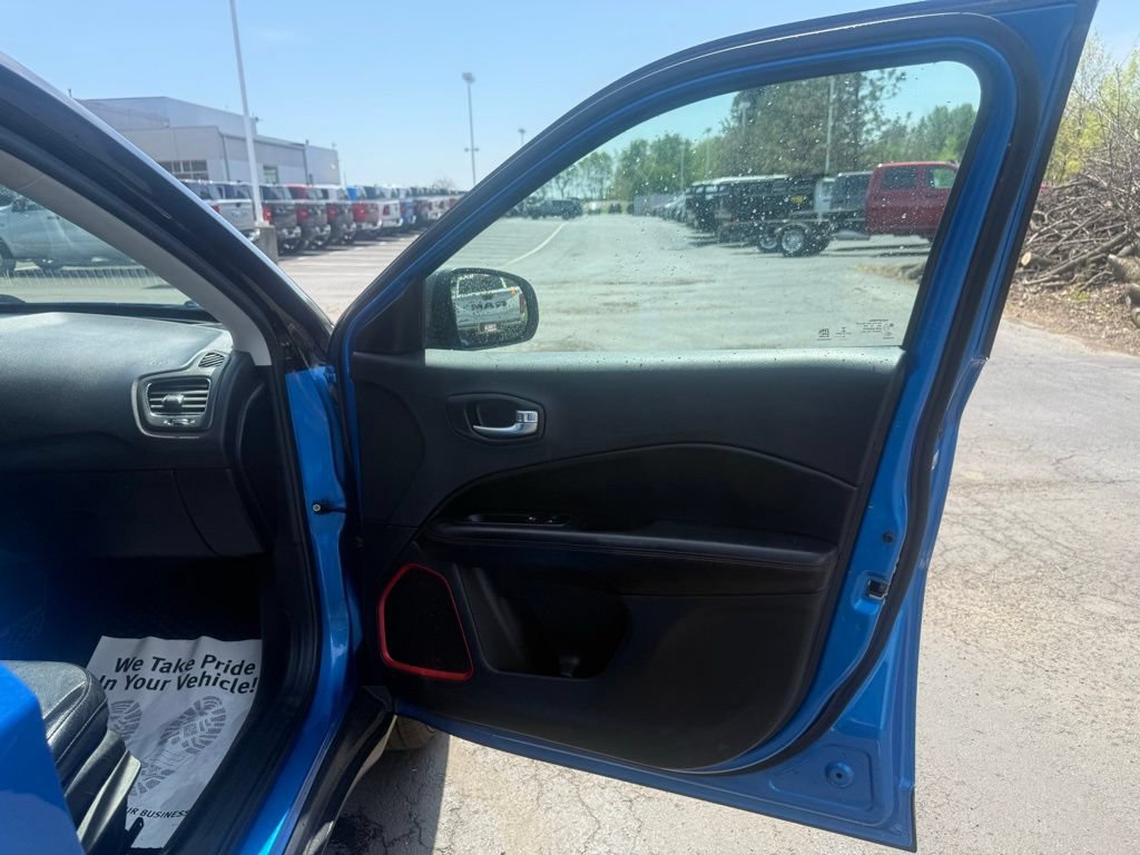 Used 2021 Jeep Compass Trailhawk AWD/4WD image 49