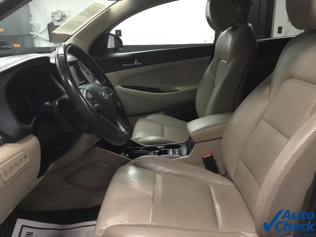 Used 2016 Hyundai Tucson Limited w/ Option Group 03 image 23