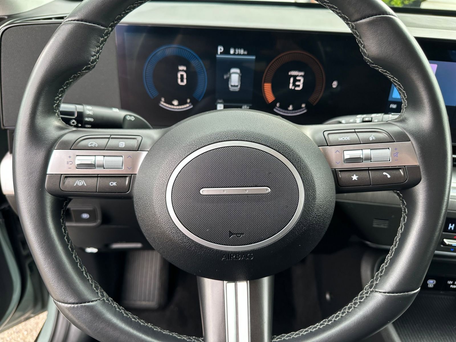 Used 2025 Hyundai Kona SEL image 28