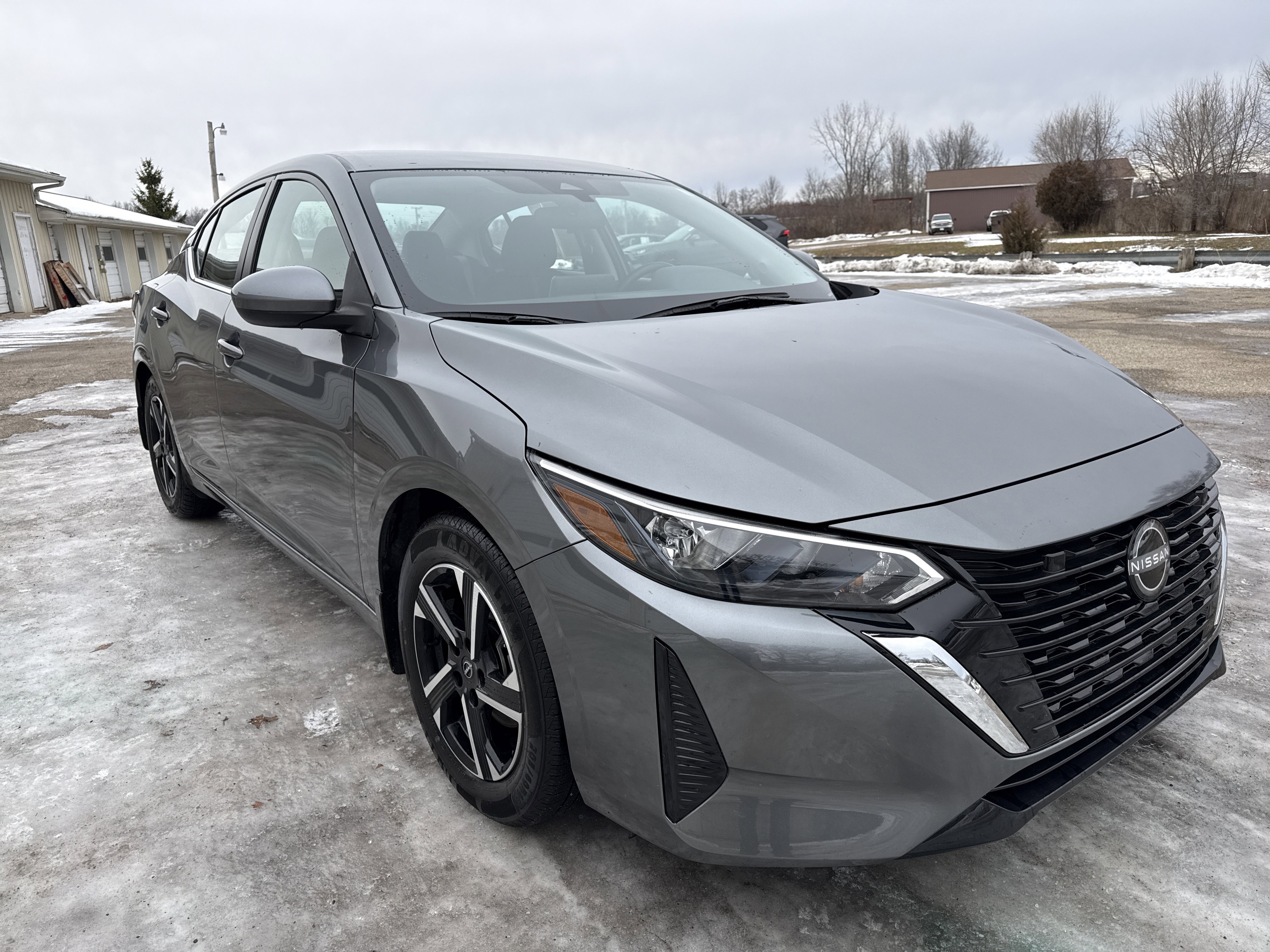 Used 2024 Nissan Sentra SV image 1