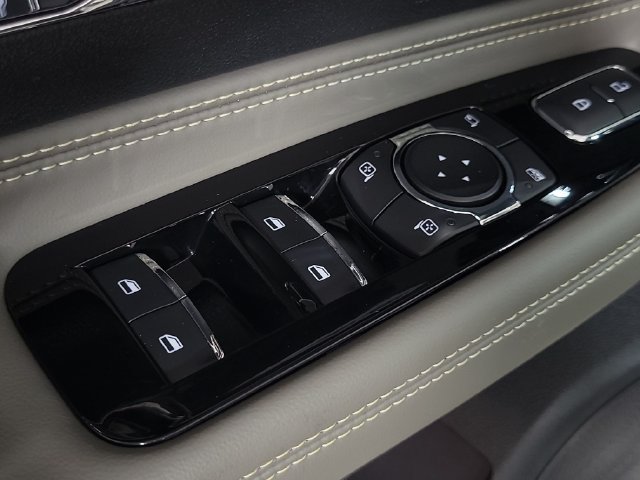 Used 2025 Lincoln Corsair Reserve FWD image 21