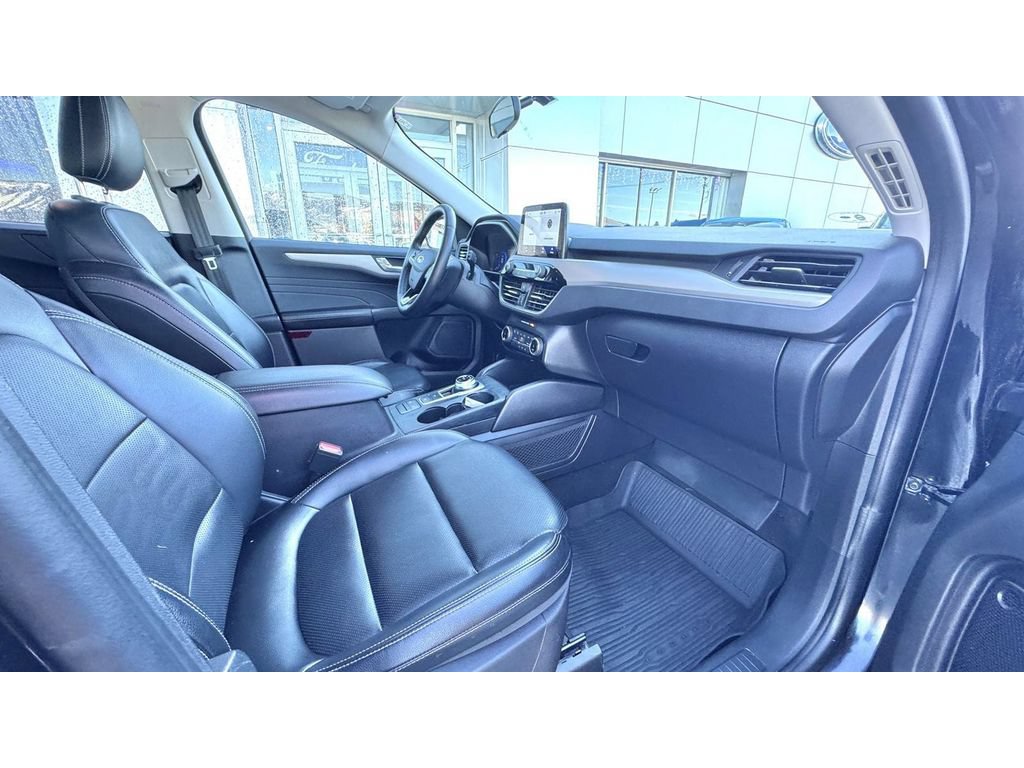 Used 2022 Ford Escape SEL w/ Technology Package AWD/4WD image 9