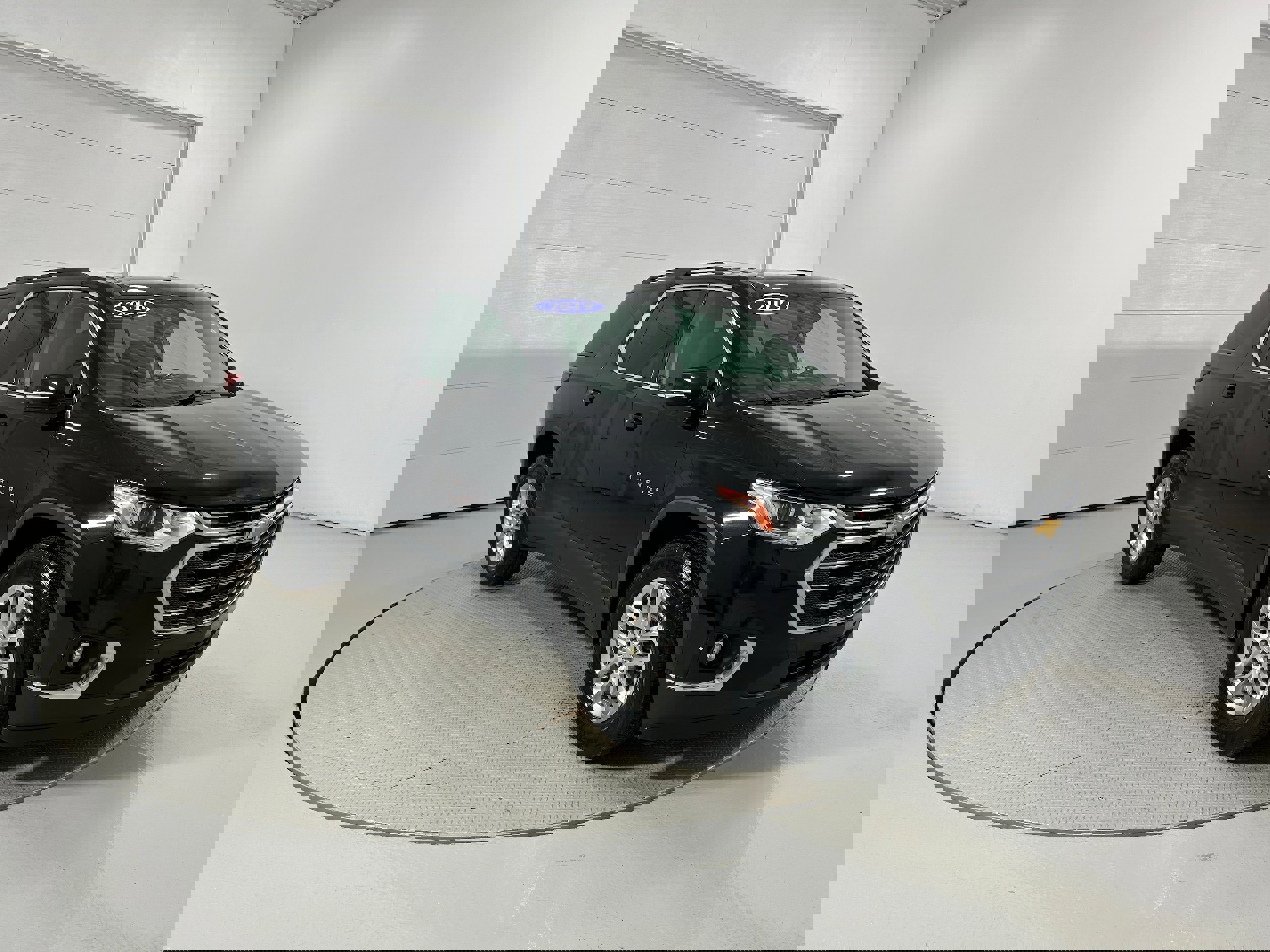 Used 2019 Chevrolet Traverse LT w/ LPO, Floor Liner Package image 2