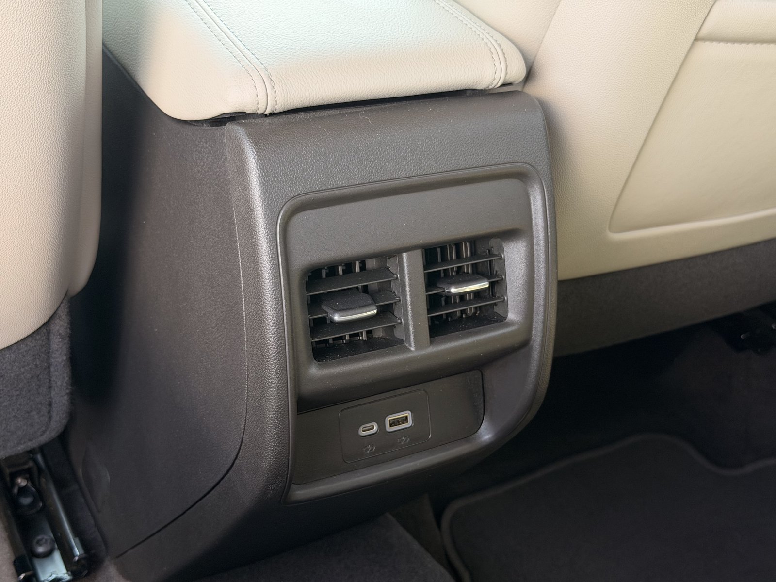 Used 2023 Cadillac XT4 Luxury FWD image 37