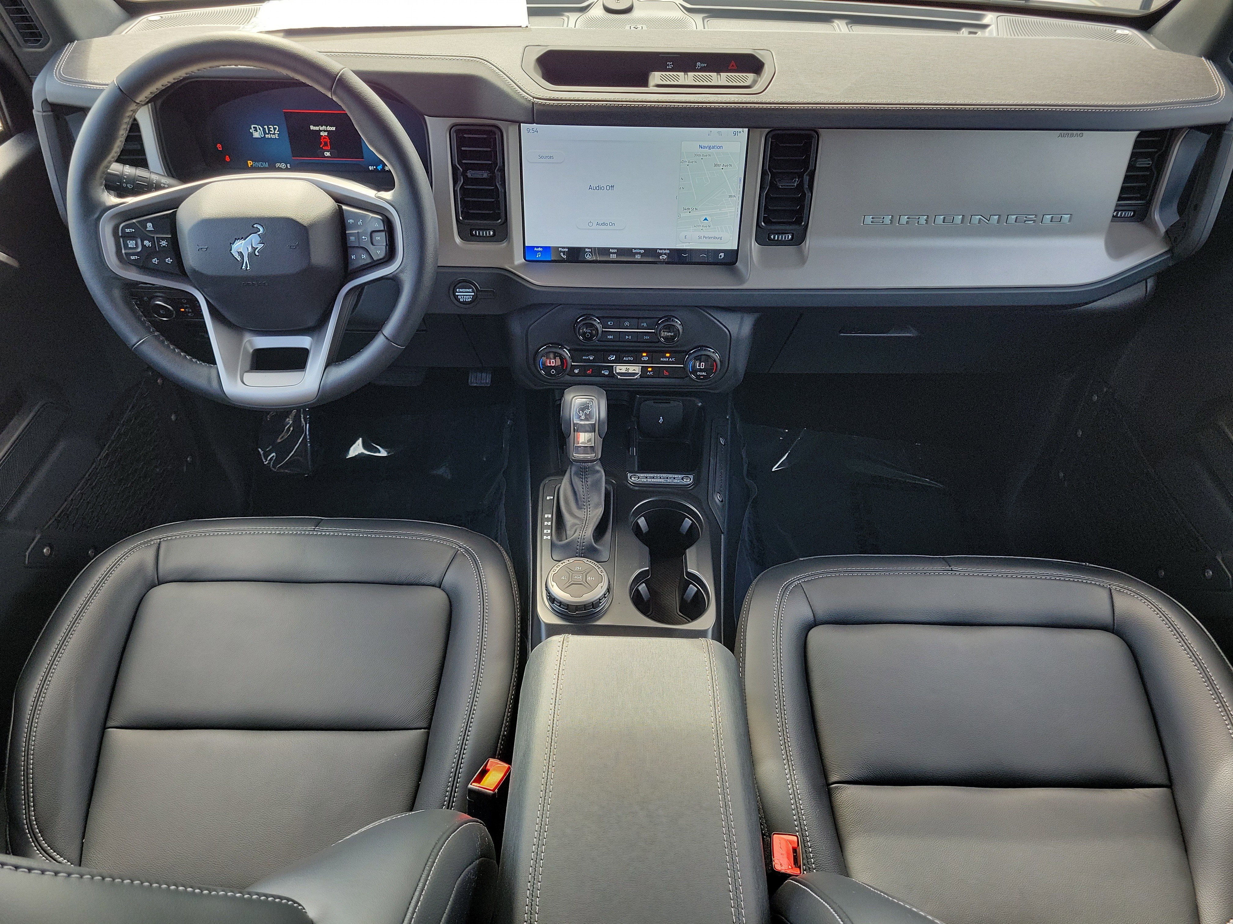 Used 2025 Ford Bronco Outer Banks AWD/4WD image 15