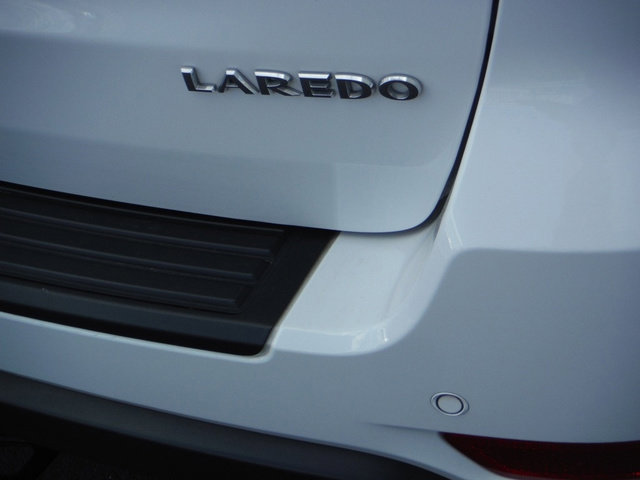 Used 2022 Jeep Grand Cherokee Laredo E w/ Security & Convenience Group AWD/4WD image 8