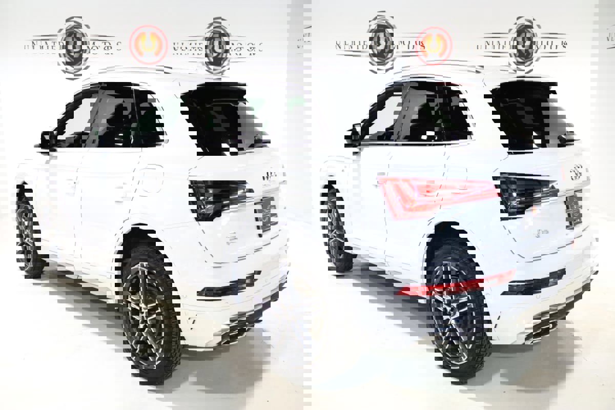 Used 2021 Audi Q5 e Prestige image 3