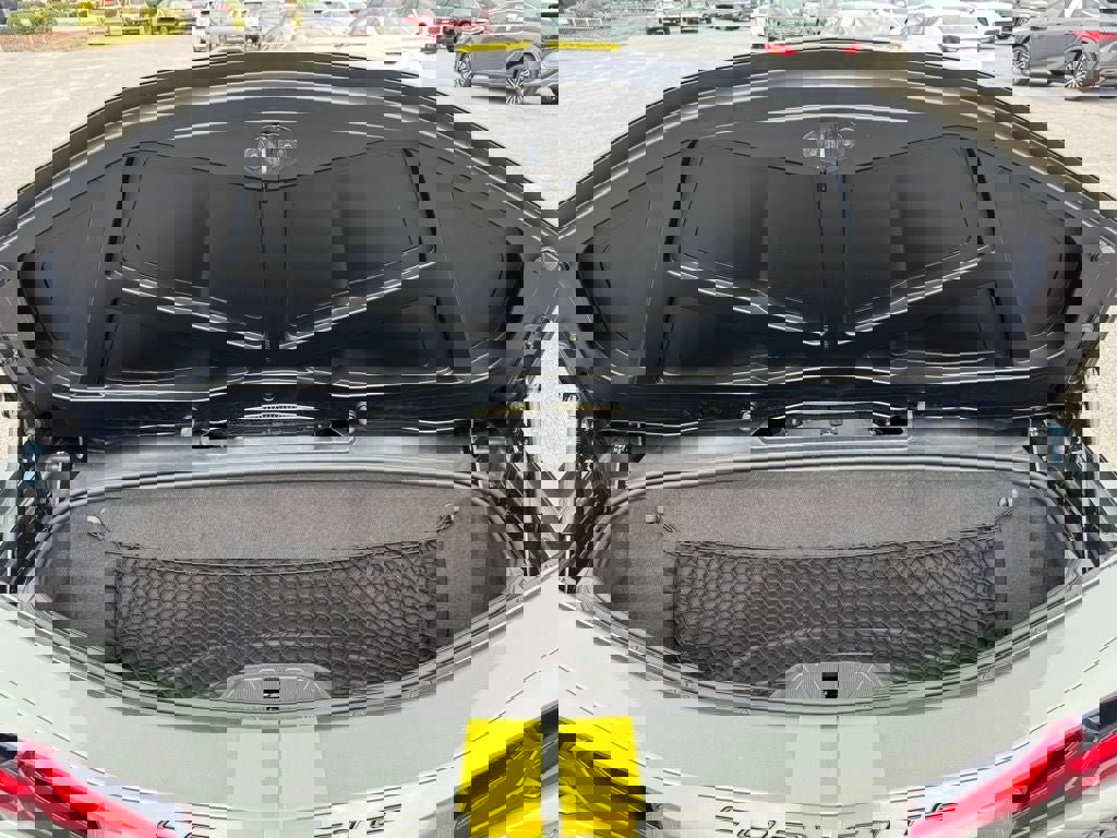 Used 2022 Chevrolet Corvette Stingray Premium Conv w/ Z51 Performance Package image 15