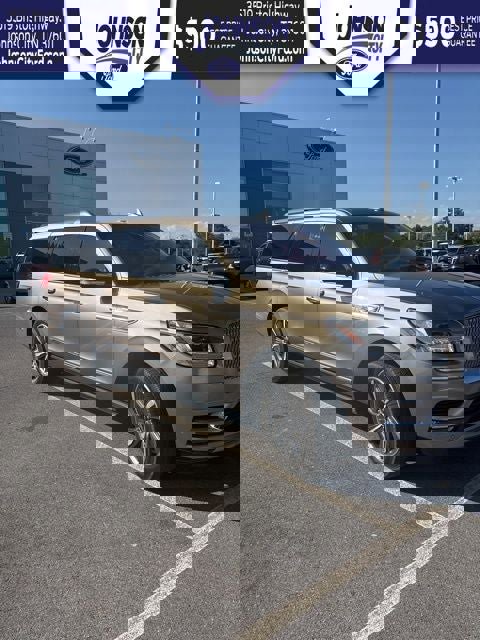 Used 2019 Lincoln Navigator L Reserve AWD/4WD image 1