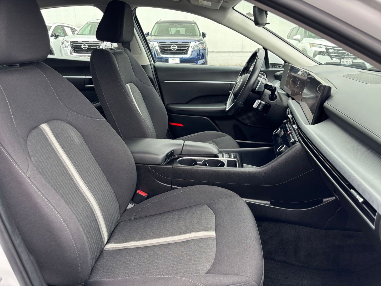 Used 2025 Hyundai Sonata SEL FWD image 36