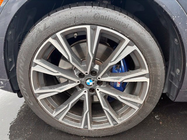 Used 2019 BMW X7 xDrive50i w/ M Sport Package AWD/4WD image 5