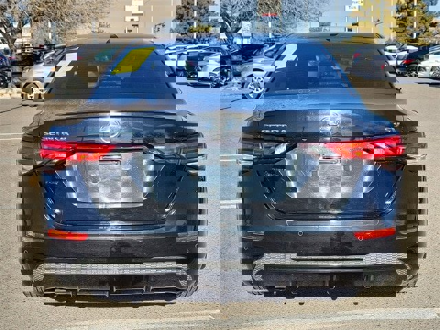 Used 2020 Nissan Sentra SV image 5