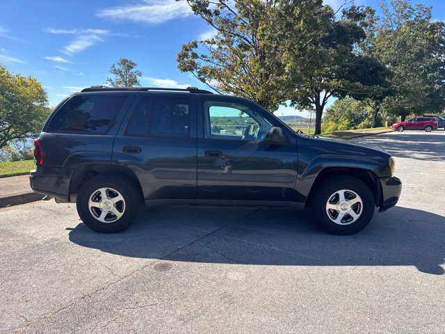 Used 2005 Chevrolet TrailBlazer LS w/ LS Preferred Equipment Group AWD/4WD image 8