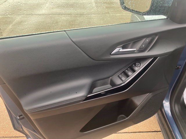 Used 2025 Chevrolet Equinox LT AWD/4WD image 10