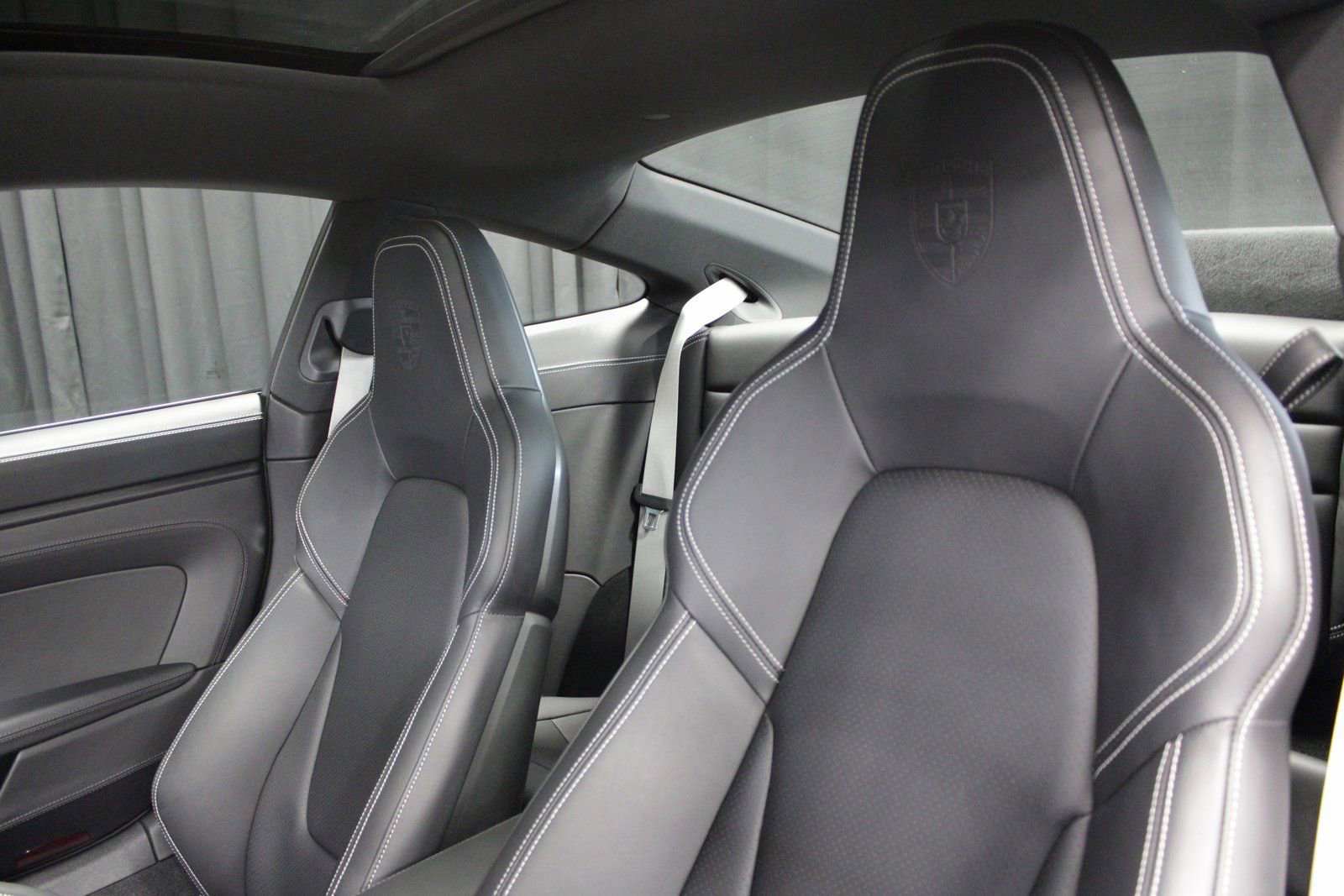 Certified 2024 Porsche 911 Carrera 4 GTS AWD/4WD image 17