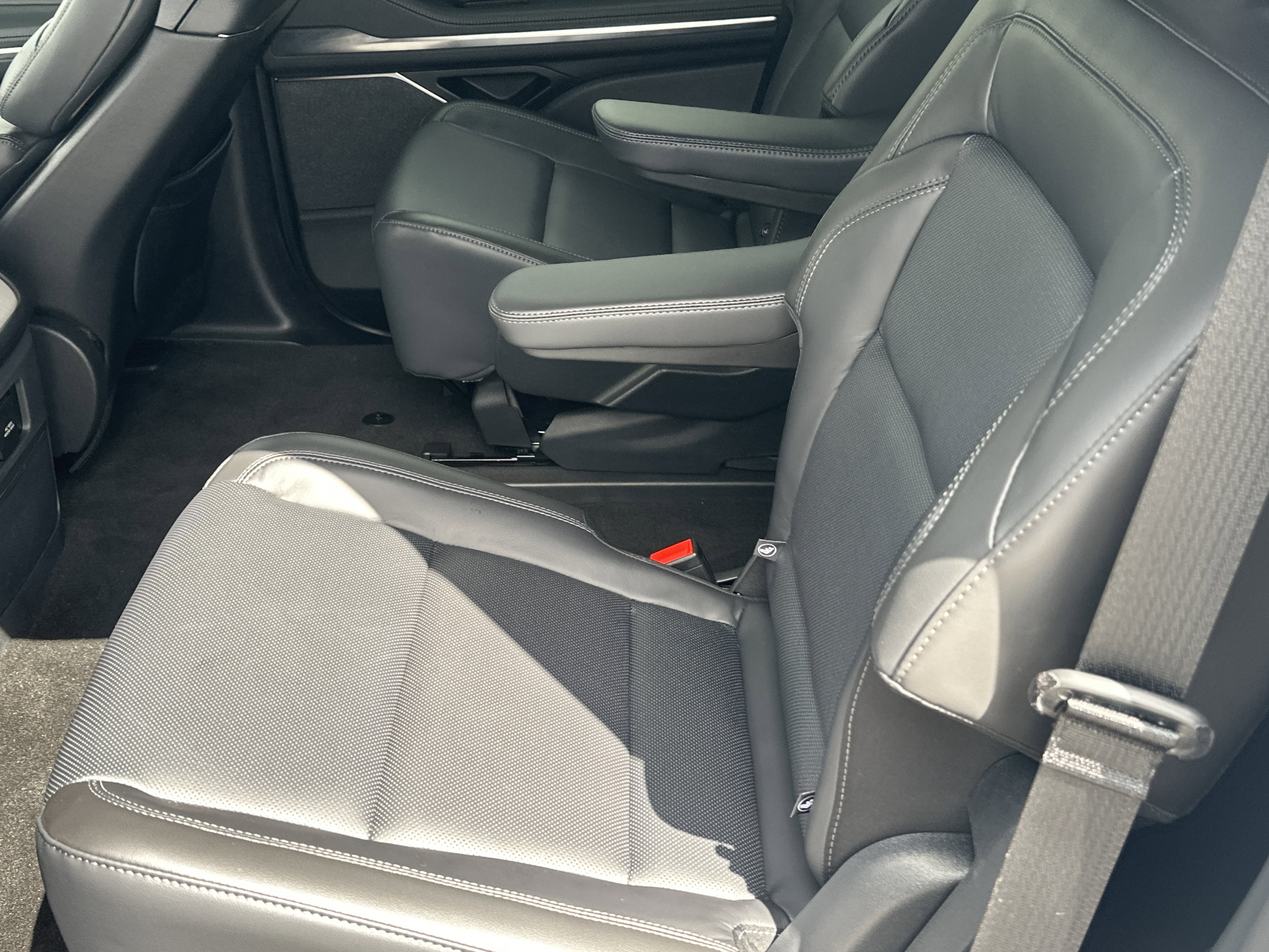 New 2025 Lincoln Navigator Reserve image 13