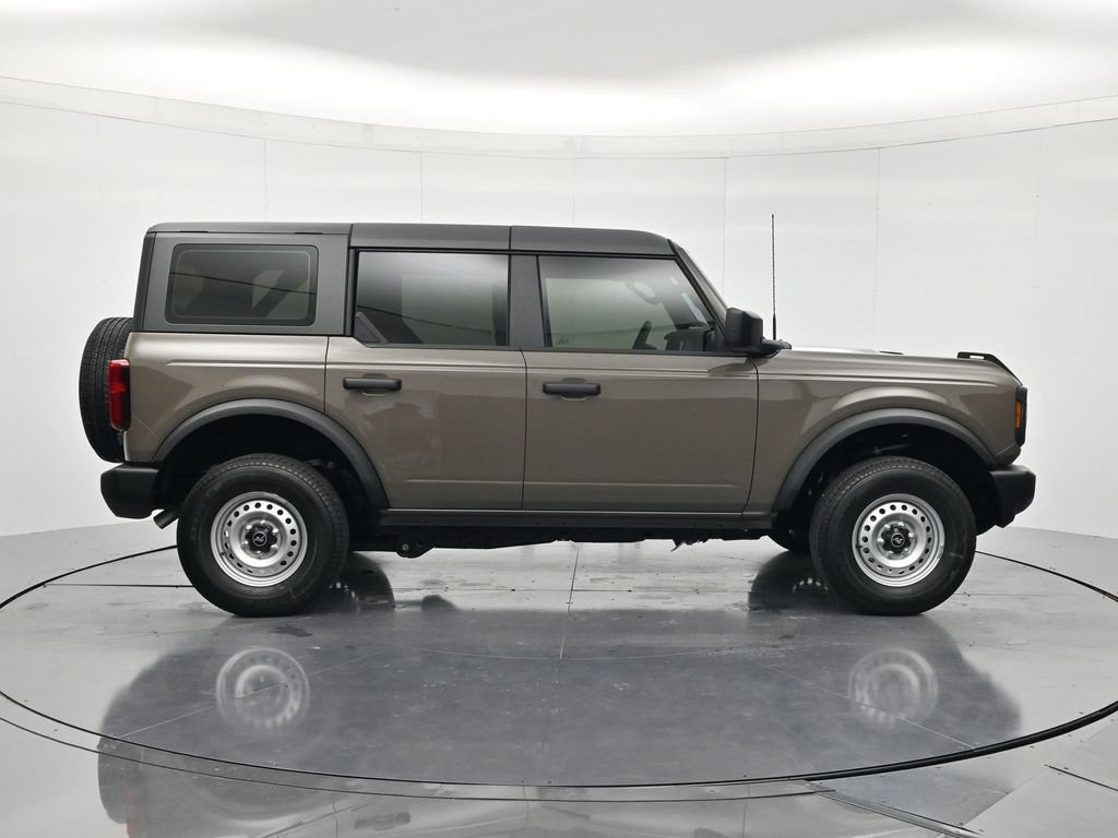 New 2026 Ford Bronco 4-Door AWD/4WD image 4