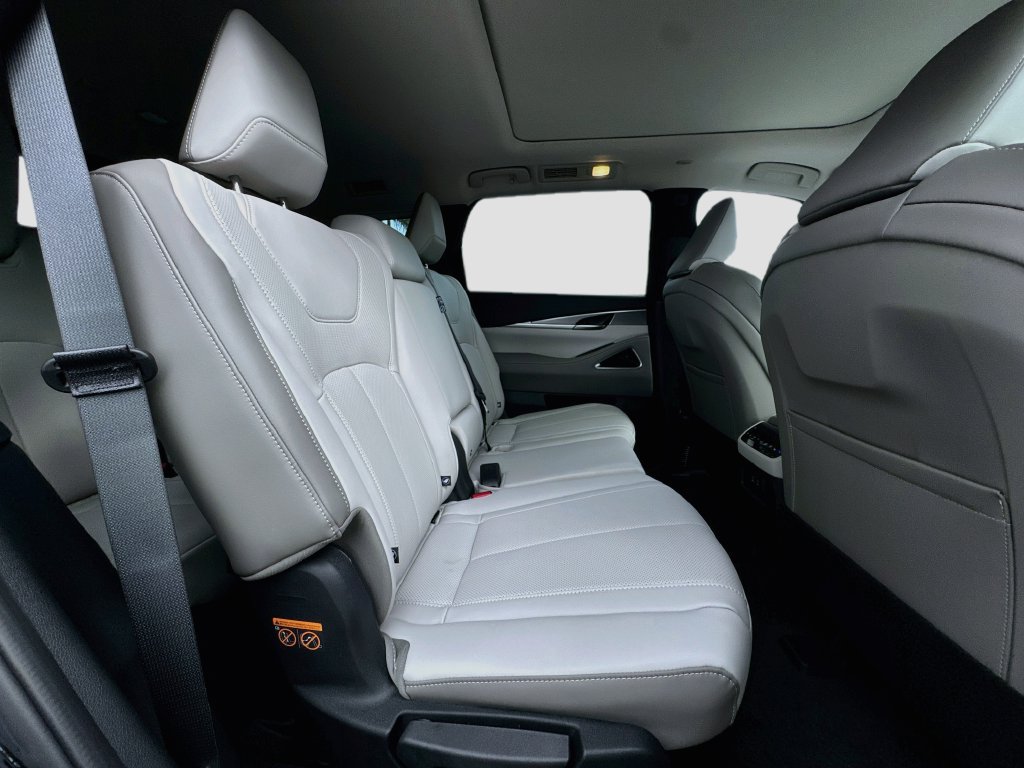 New 2027 INFINITI QX60 Luxe w/ Cargo Package FWD image 31