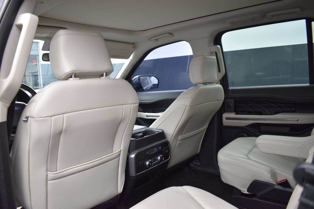 Used 2018 Ford Expedition Platinum AWD/4WD image 10