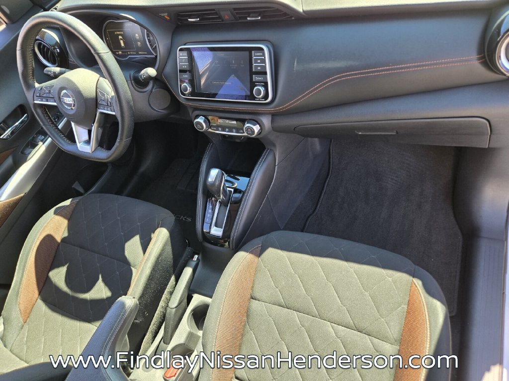 Used 2020 Nissan Kicks SR FWD image 17