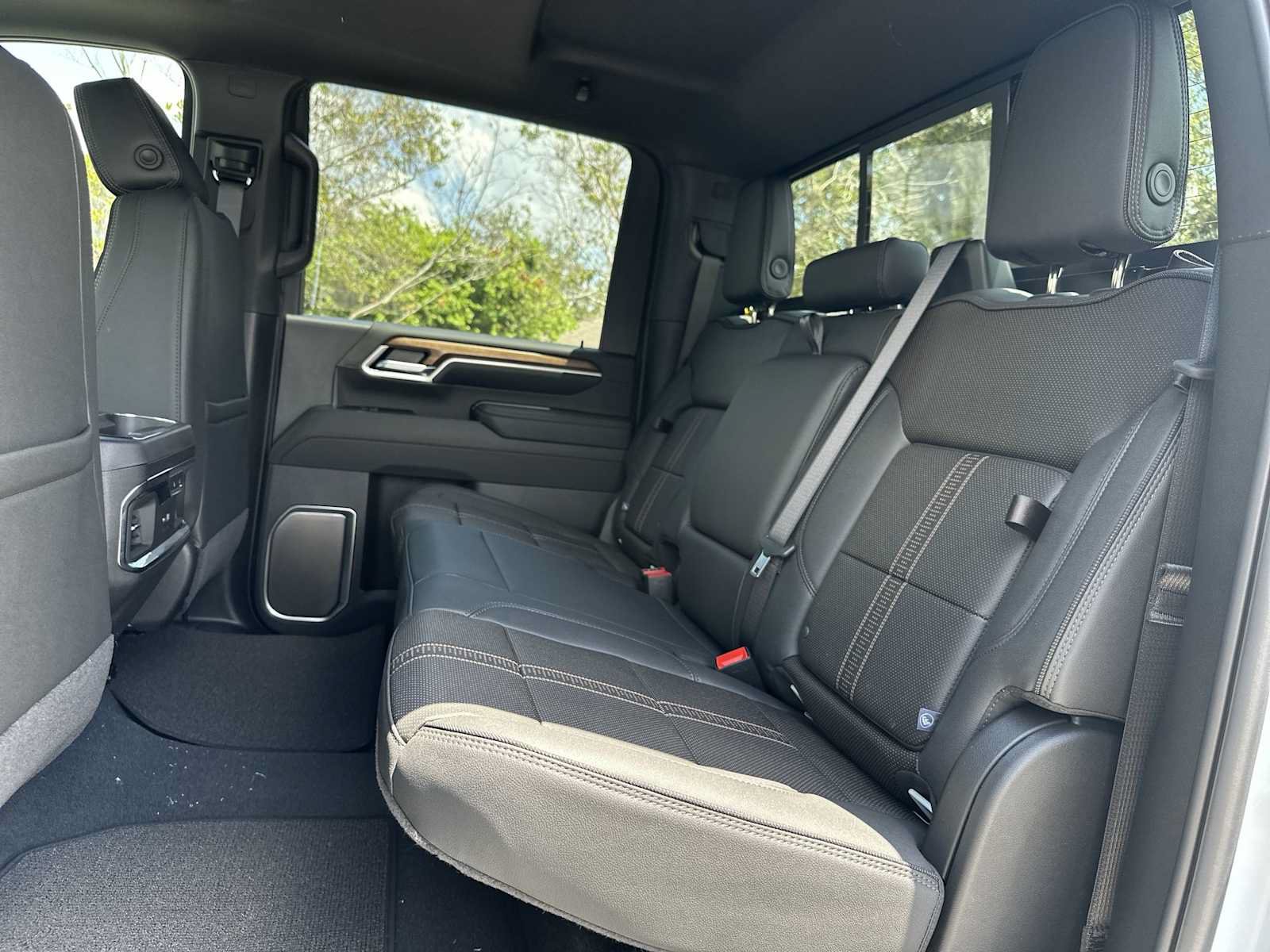 New 2026 Chevrolet Silverado 3500 High Country w/ High Country Premium Package AWD/4WD image 17