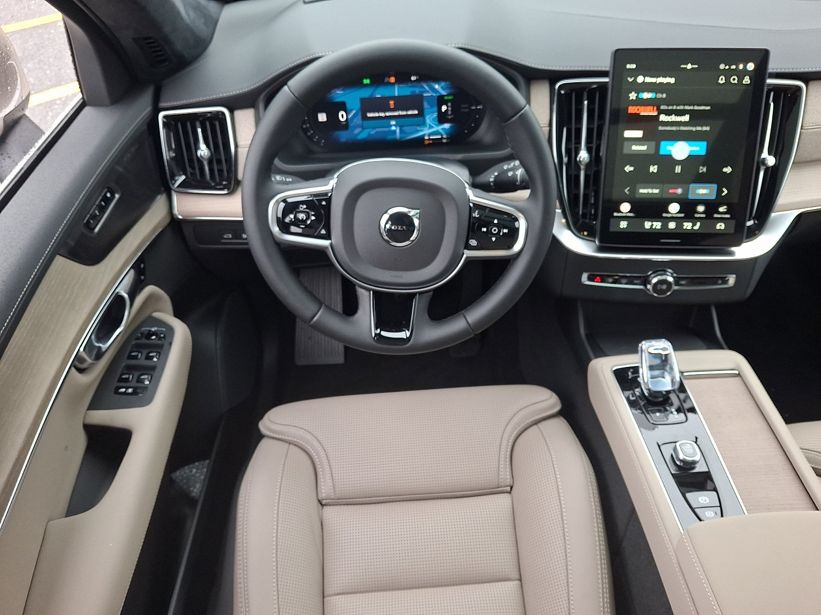New 2027 Volvo XC90 T8 Ultra AWD/4WD image 9
