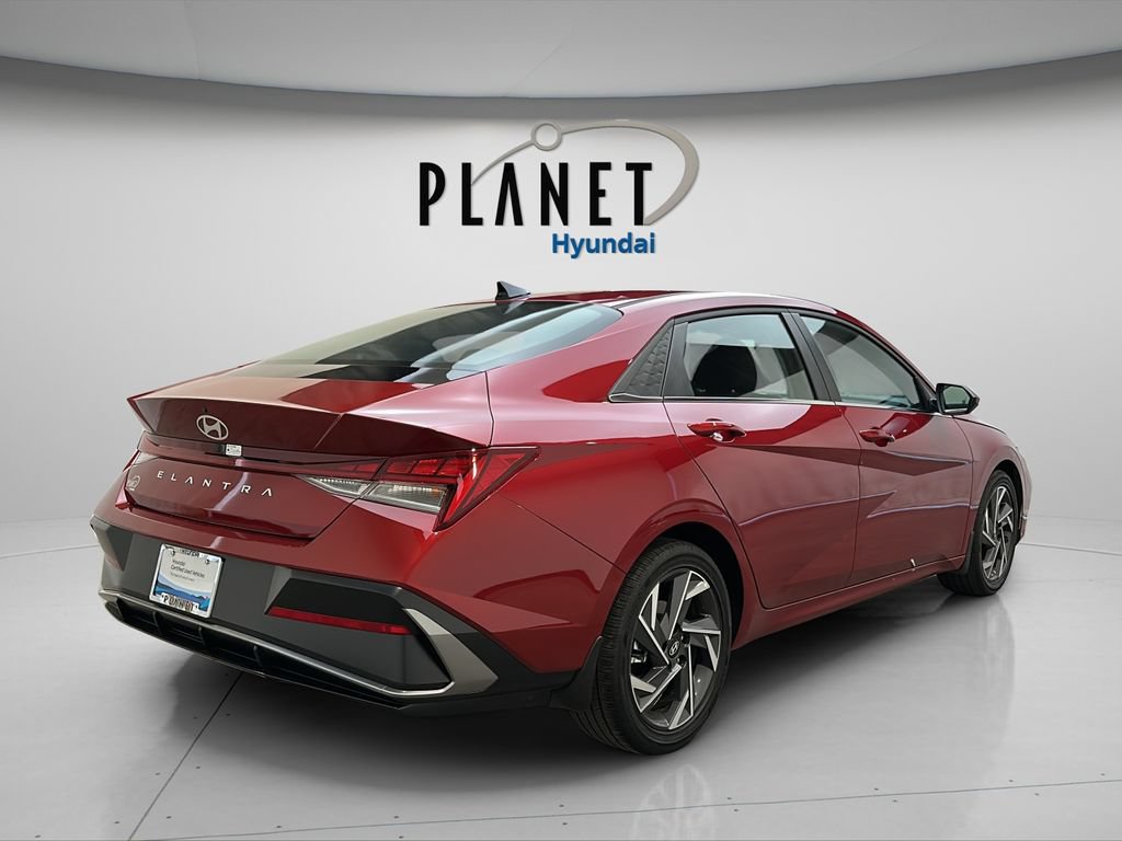 Certified 2025 Hyundai Elantra SEL FWD image 6
