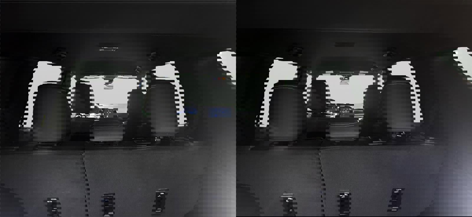 Used 2025 Chevrolet Equinox LT w/ Convenience Package II image 6