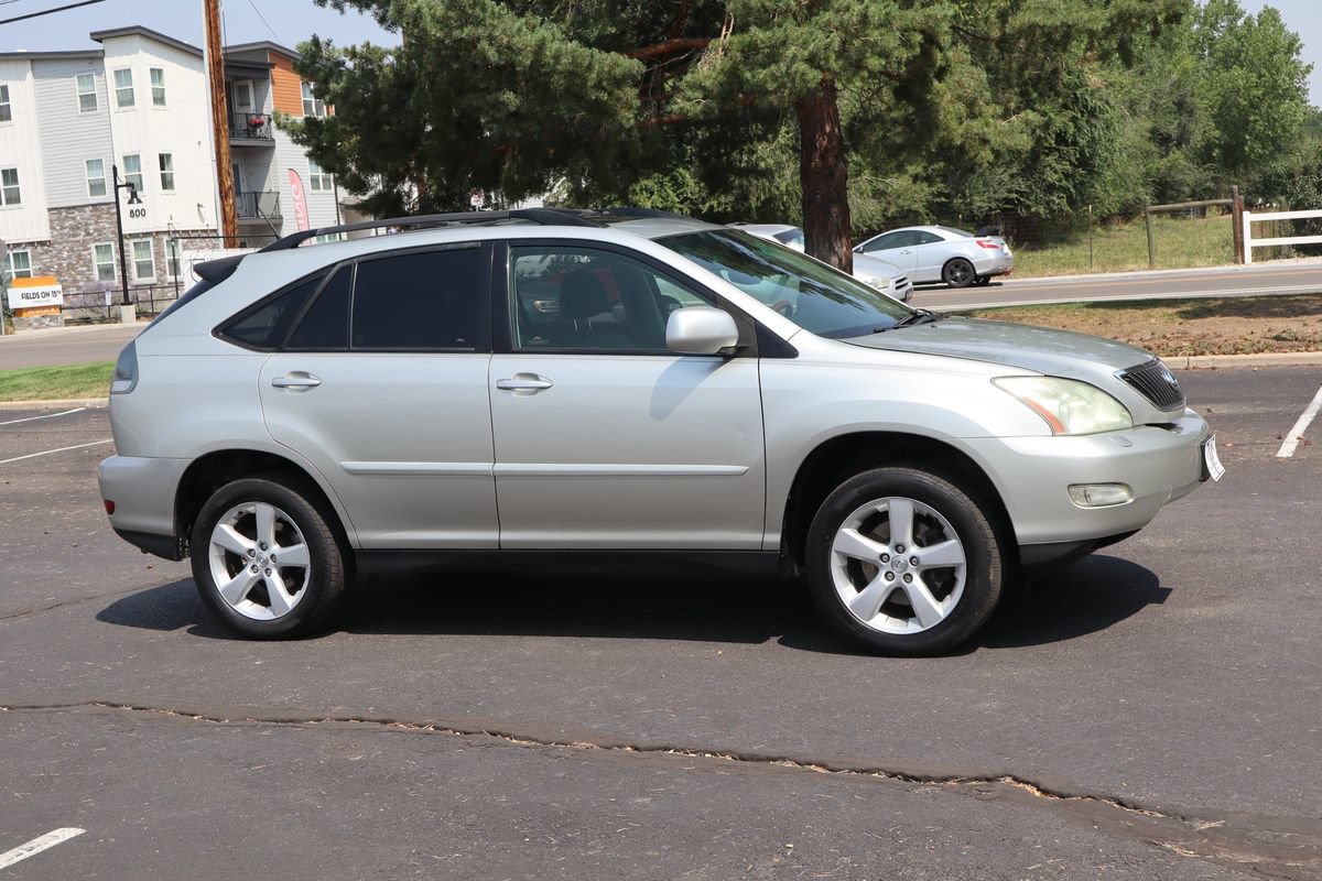 Used 2004 Lexus RX 330 AWD w/ Premium Plus Pkg image 2