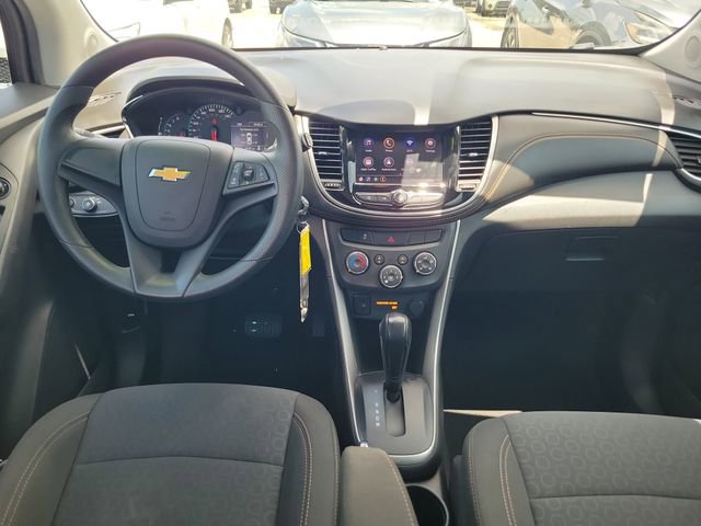 Used 2021 Chevrolet Trax LS AWD/4WD image 11