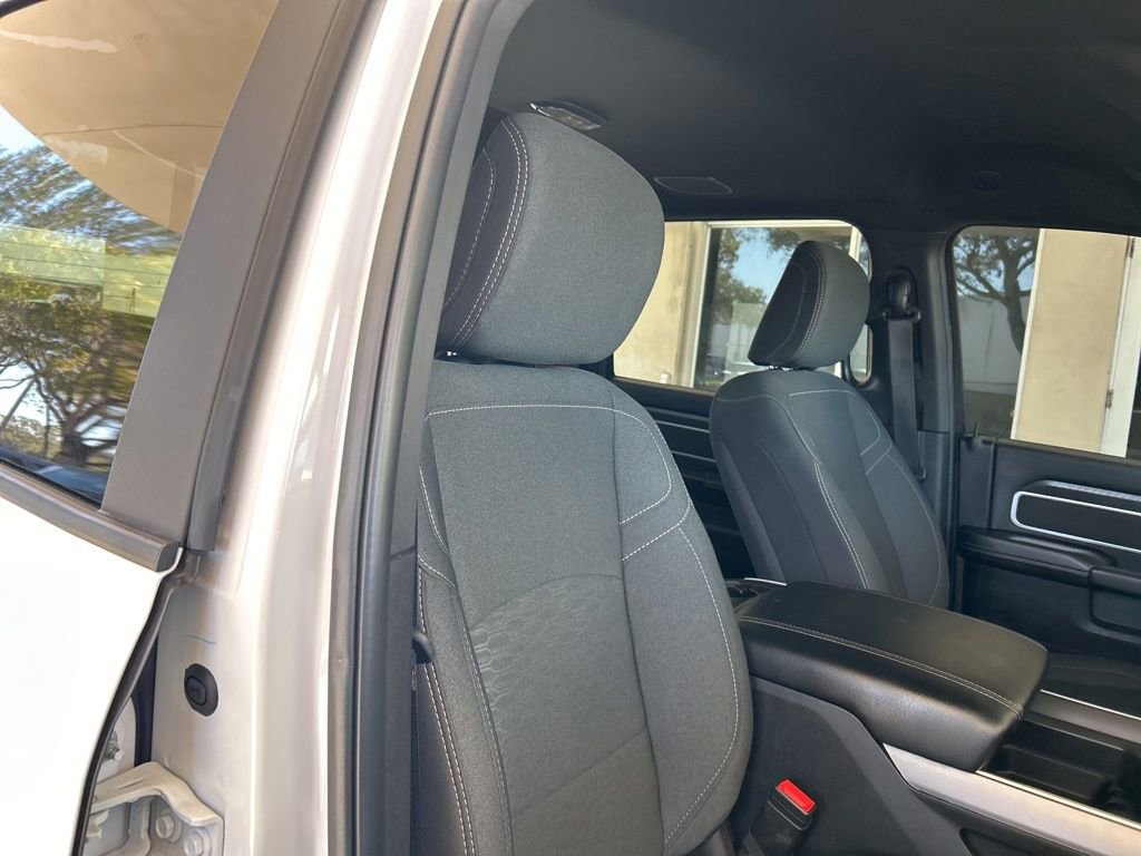 Used 2025 RAM 3500 Big Horn image 24