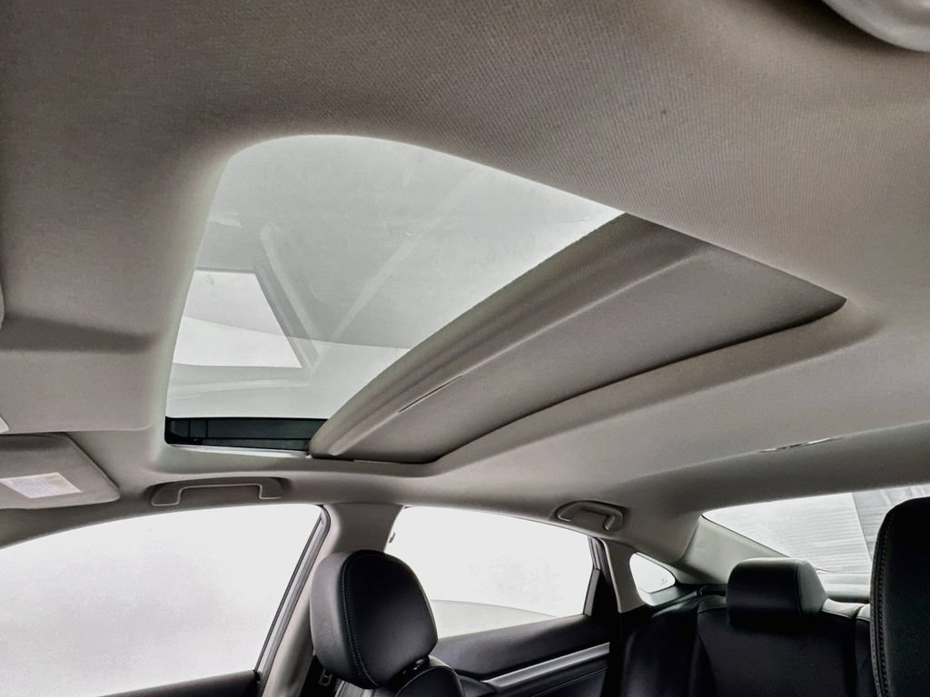 Used 2018 Honda Civic Touring image 13