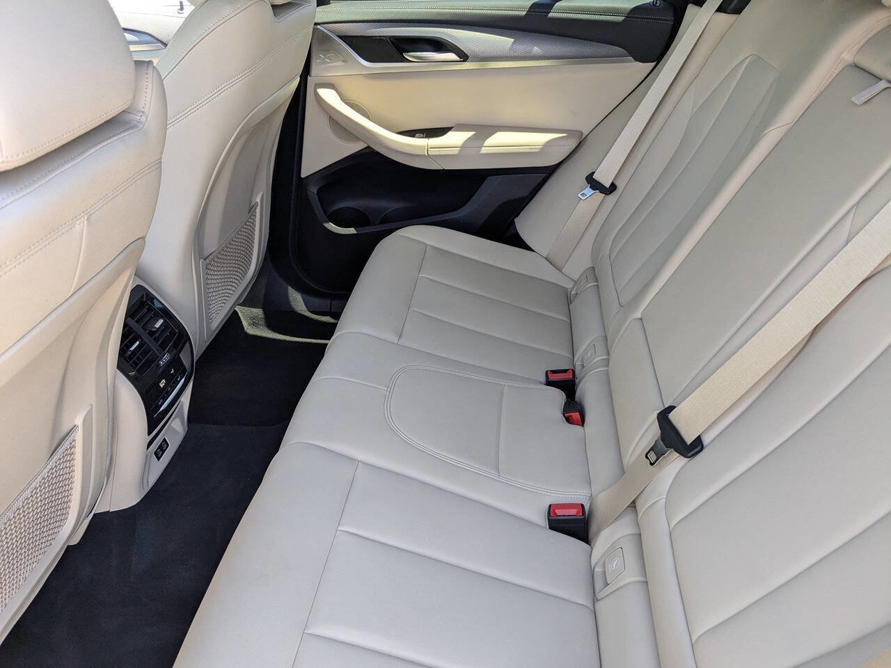 Used 2021 BMW X3 M40i w/ Premium Package image 19