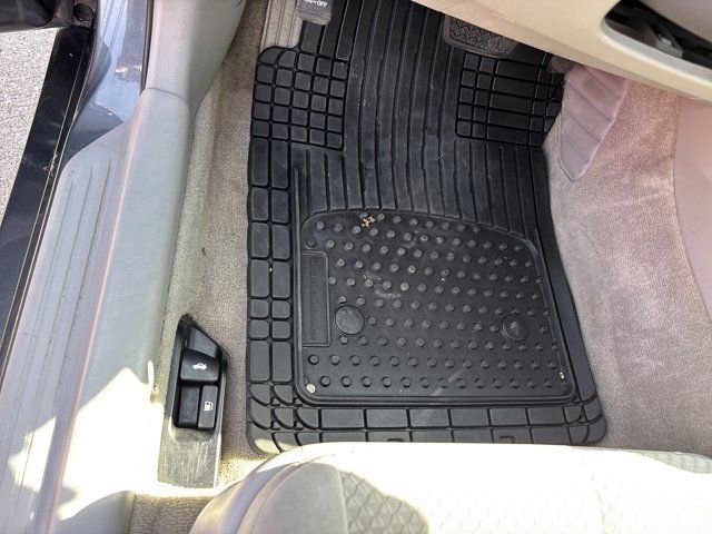 Used 2009 Toyota Camry LE image 21