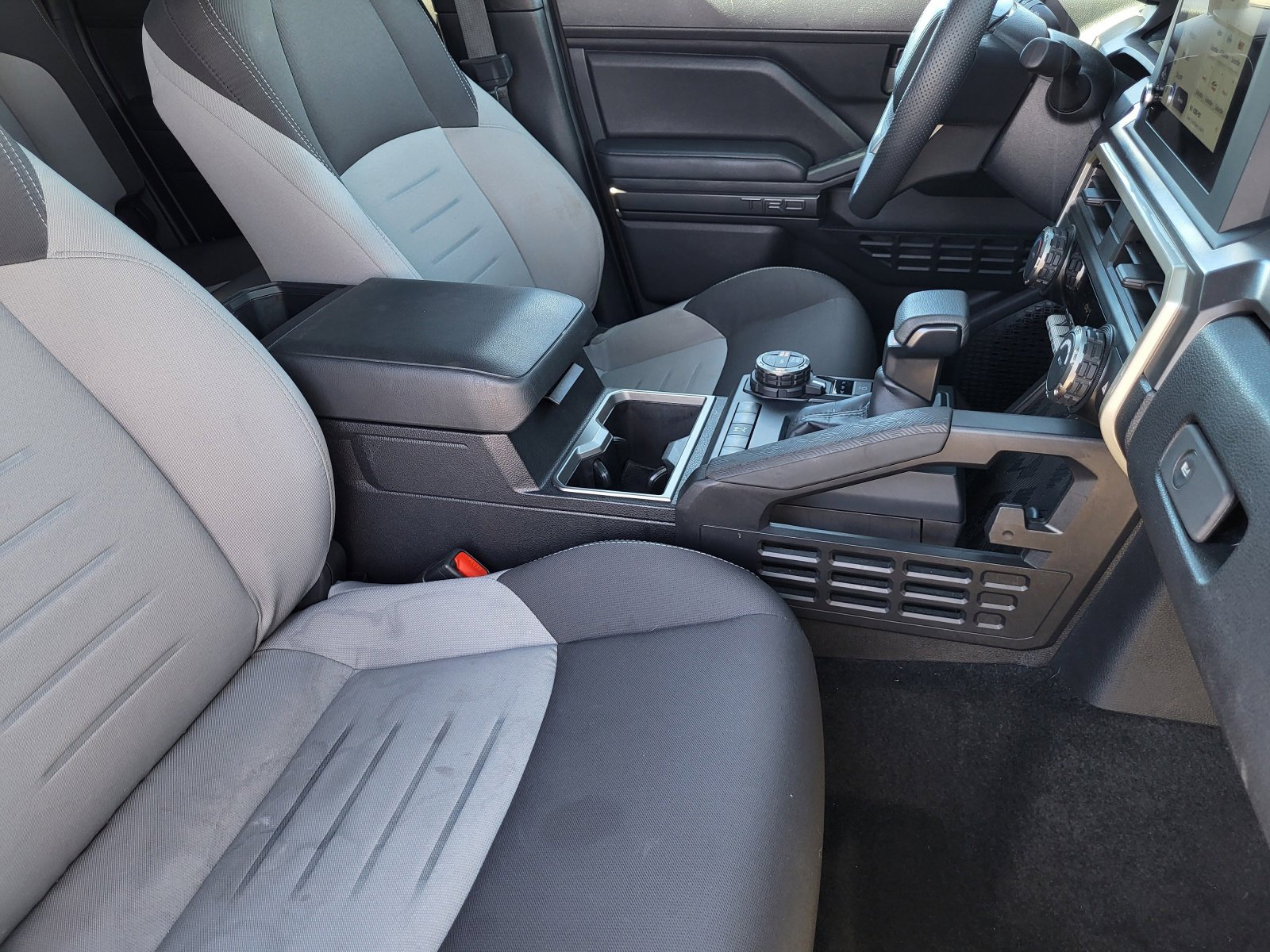 Certified 2025 Toyota Tacoma TRD Off-Road image 15