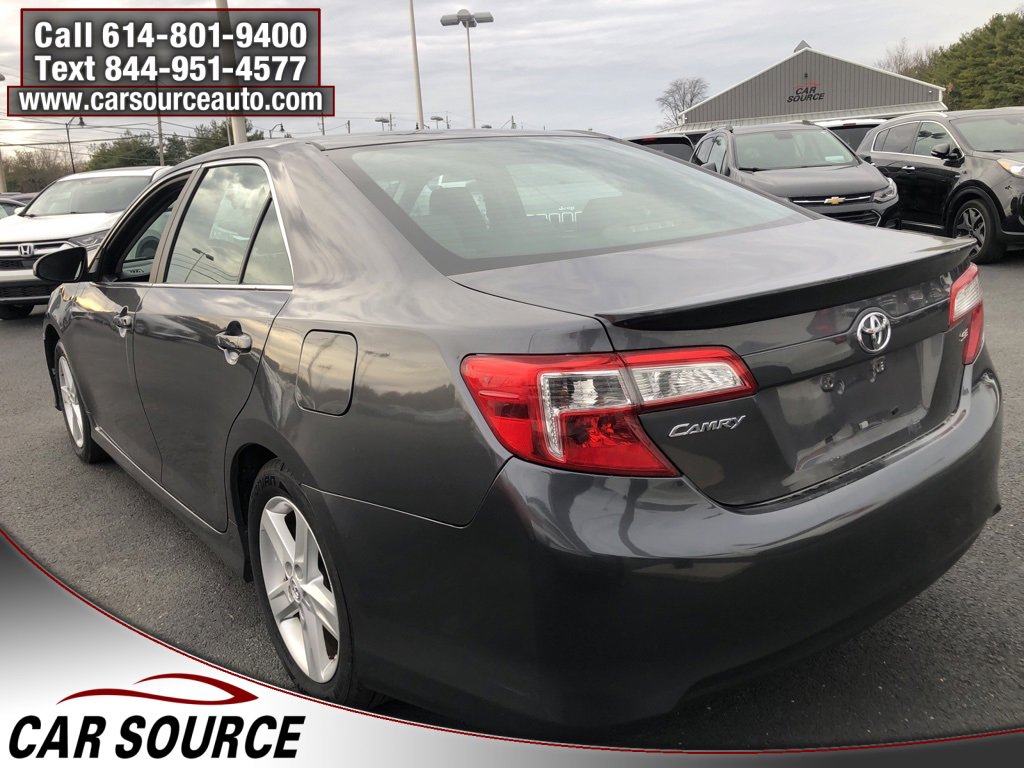 Used 2014 Toyota Camry L image 8