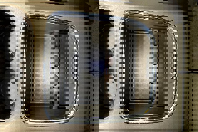 Used 2012 Chrysler Town & Country Limited w/ Luxury Group image 42