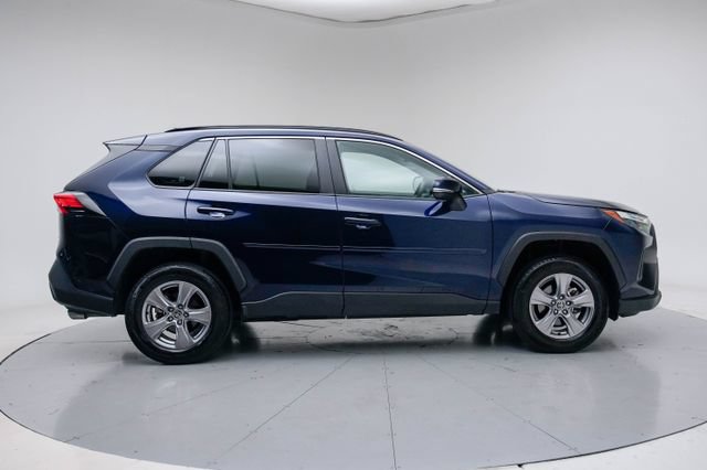 Used 2025 Toyota RAV4 XLE AWD/4WD image 11