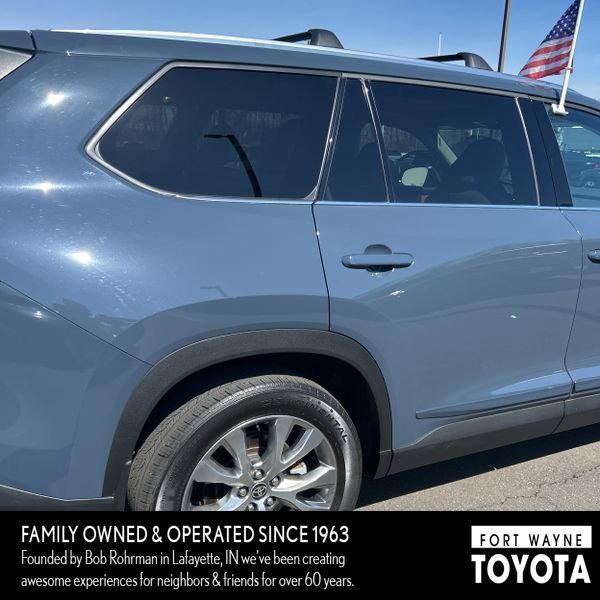 Used 2024 Toyota Grand Highlander XLE image 9