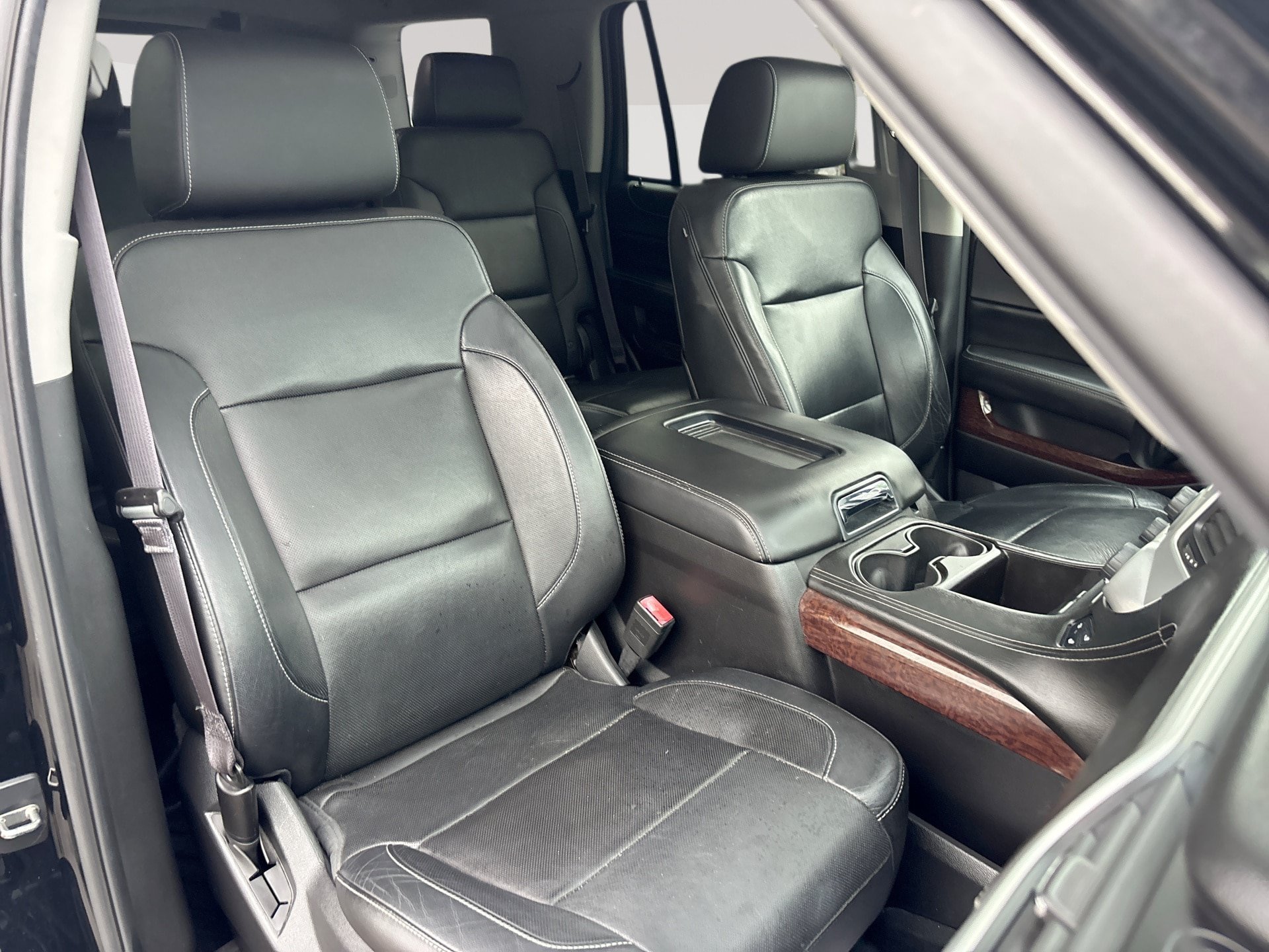 Used 2015 GMC Yukon SLT w/ Open Road Package AWD/4WD image 28