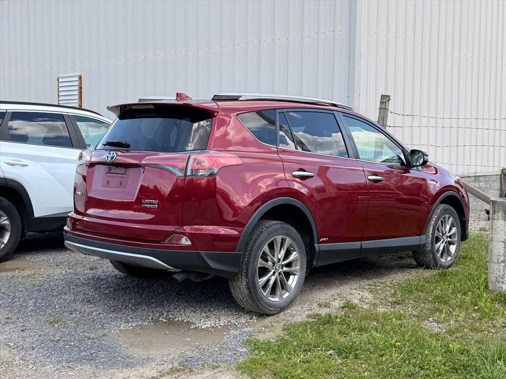 Used 2018 Toyota RAV4 Limited w/ Advanced Technology Package image 25