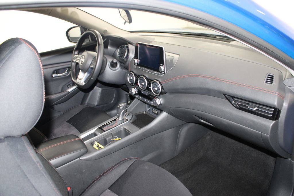 Used 2025 Nissan Sentra SR FWD image 19