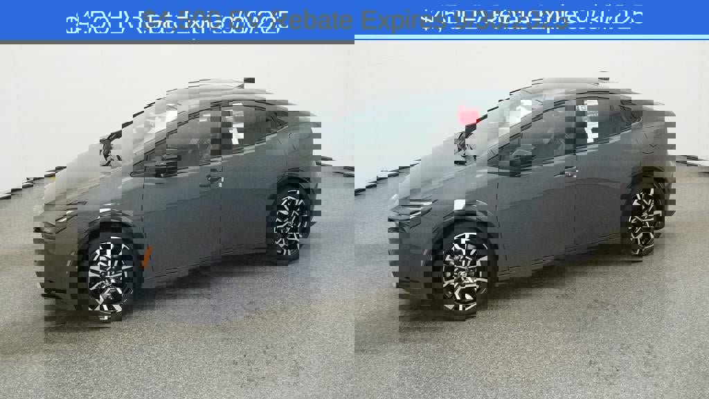 New 2026 Toyota Prius Plug-In Hybrid image 2