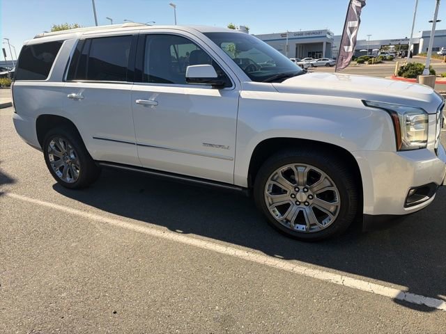Used 2016 GMC Yukon Denali w/ Open Road Package AWD/4WD image 5
