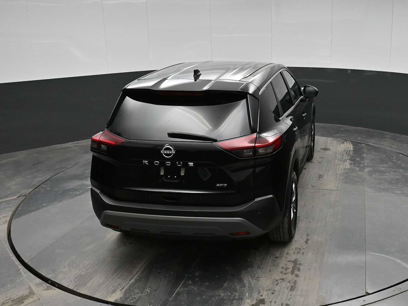 Used 2023 Nissan Rogue S image 26