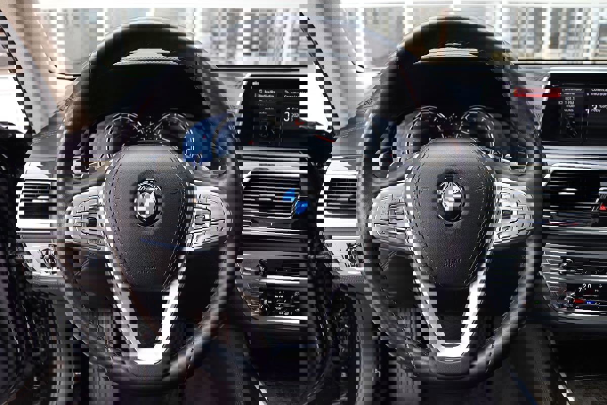 Used 2018 BMW 750i 750i image 15