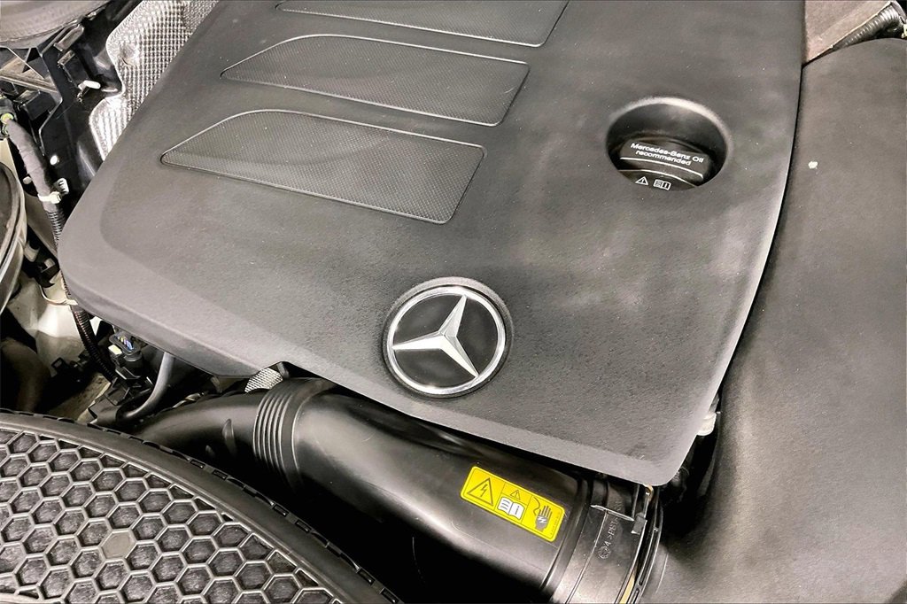 Used 2021 Mercedes-Benz GLC 300 GLC 300 w/ Premium Package image 32