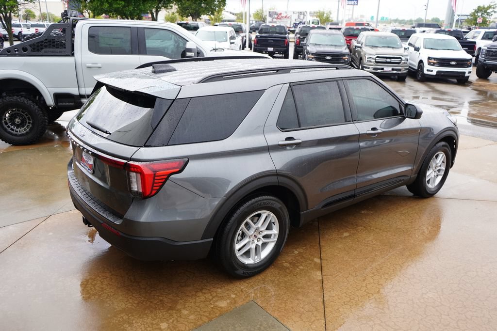 New 2026 Ford Explorer Active RWD image 15
