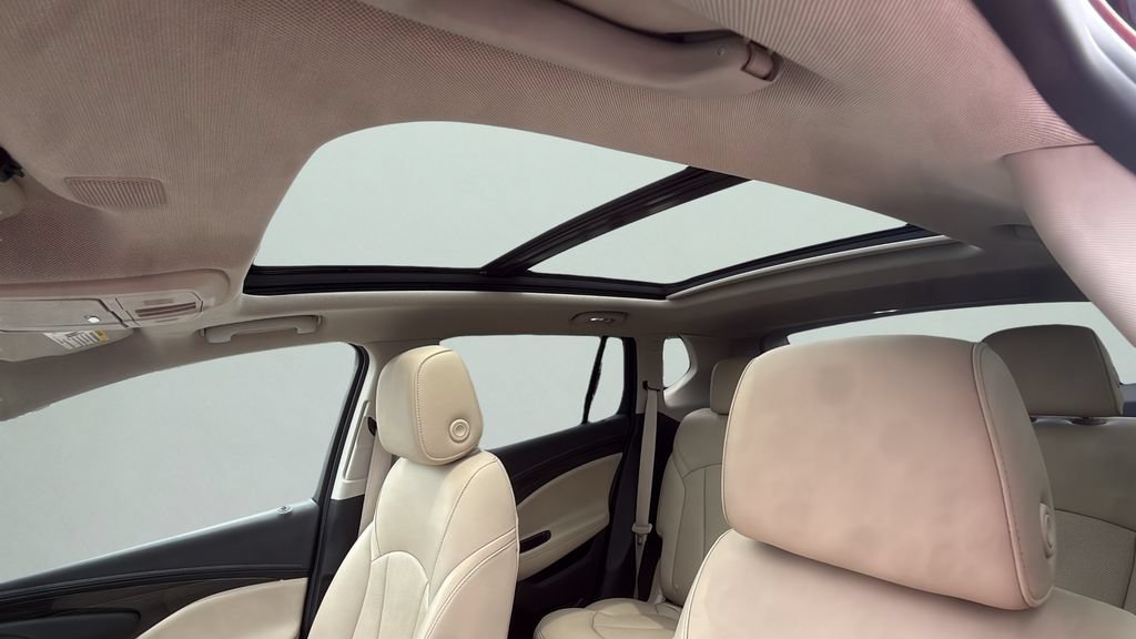 Used 2020 Buick Envision Essence FWD image 10