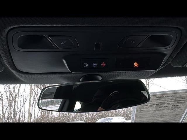 Used 2021 Chevrolet Camaro SS RWD image 19
